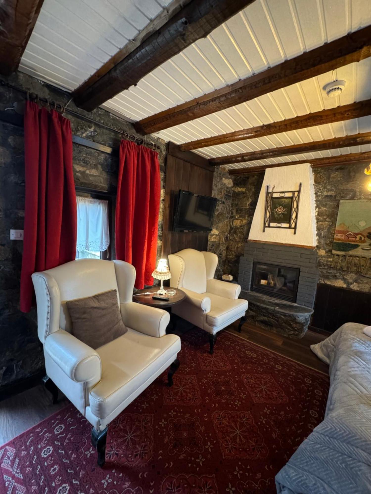 Chalet Asteras Tou Vorra Палайос-Агиос-Атанасиос Экстерьер фото