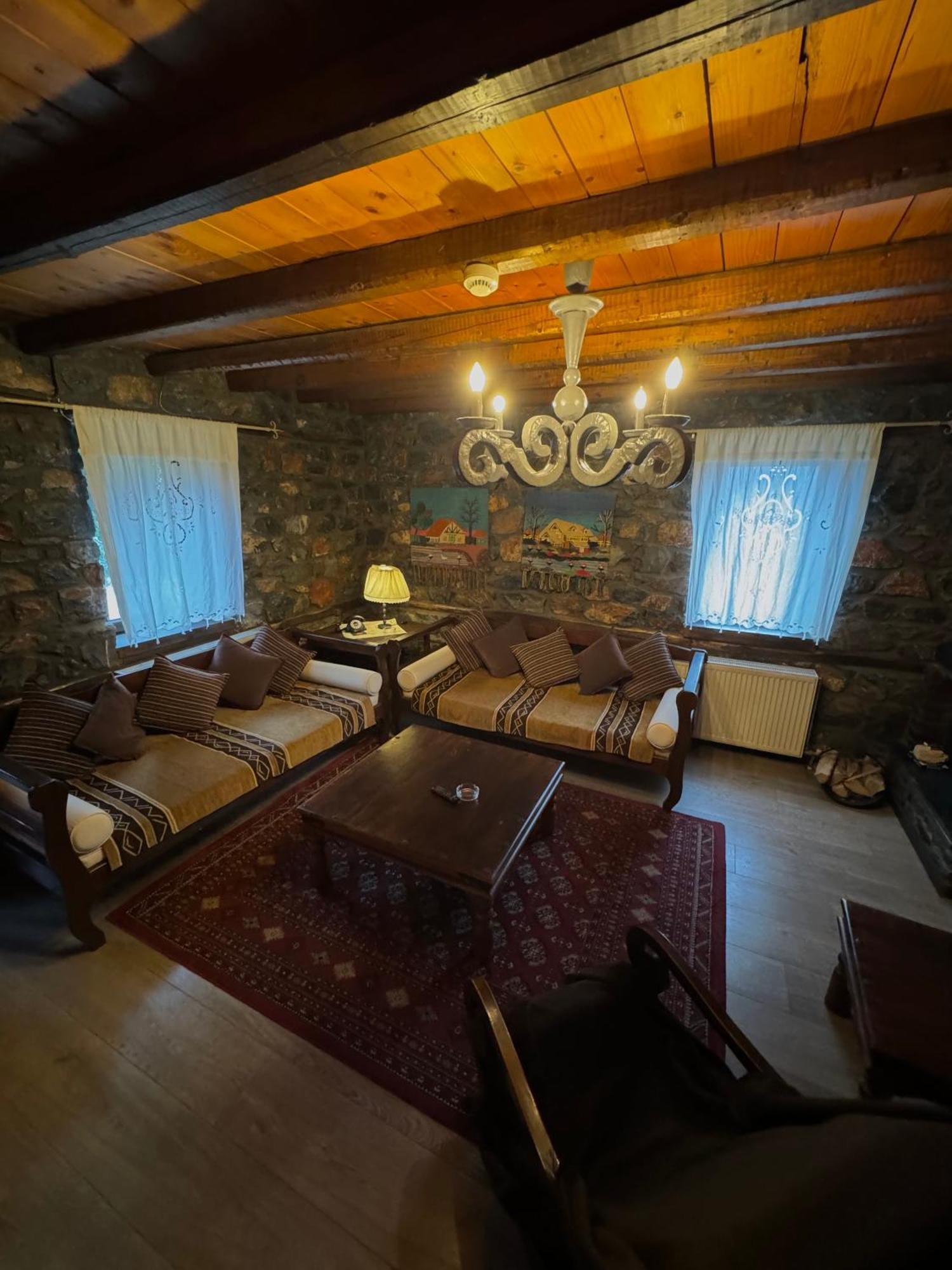 Chalet Asteras Tou Vorra Палайос-Агиос-Атанасиос Экстерьер фото