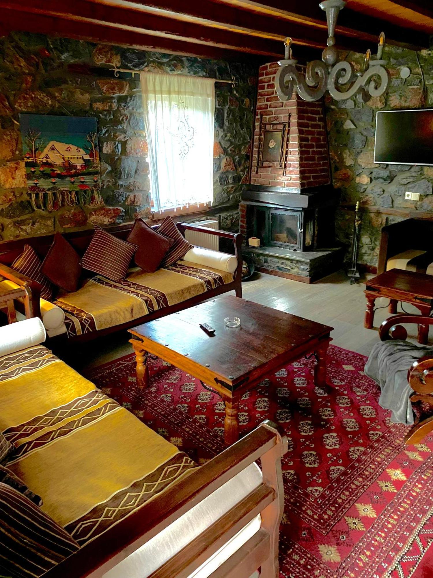 Chalet Asteras Tou Vorra Палайос-Агиос-Атанасиос Экстерьер фото