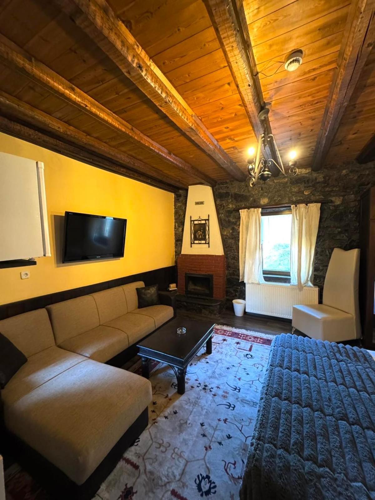 Chalet Asteras Tou Vorra Палайос-Агиос-Атанасиос Экстерьер фото